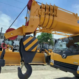 Grua Telescopica XCMG QY70K 2024